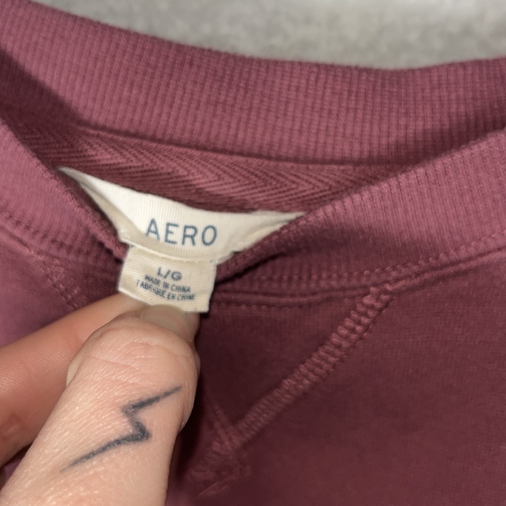 Crewneck - Picture 3 of 4